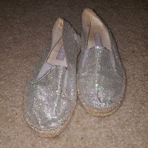Buckle Silver Glitter Flats